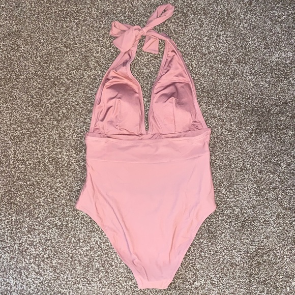 CUPSHE Bianca Dusty Pink Plunge Halter One Piece - Picture 3 of 7